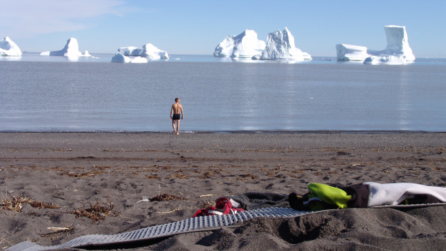 Black Sand Beach - and sauna