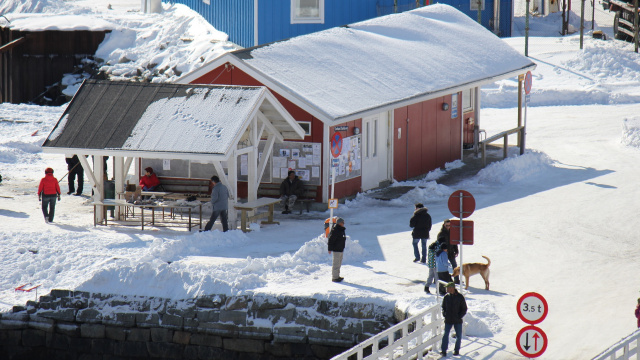 Kalaalimineerniarfik /Brættet/Produce Market