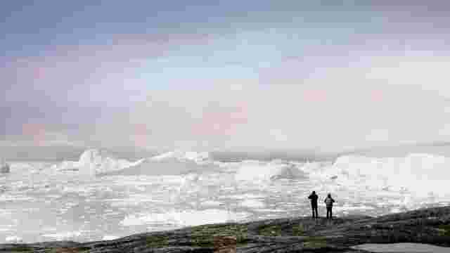 Hiking Along the Icefjord (Ilulissat)