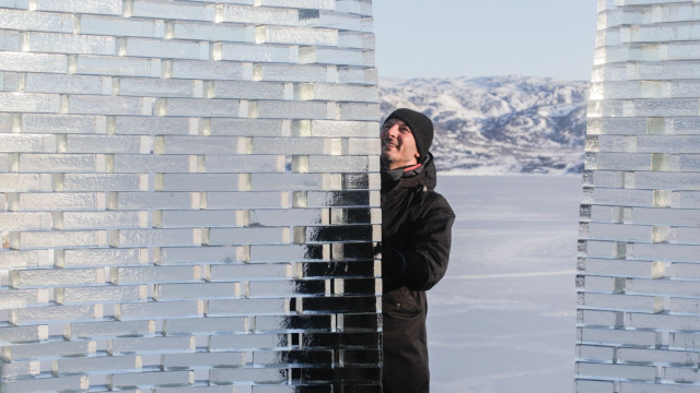 Sarfannguit Monument